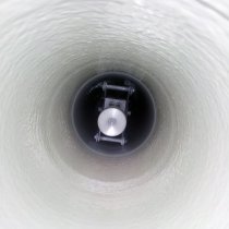 Nakładanie wewnętrznej wykładziny rury z materiału Belzona 1381 Nakładanie wewnętrznej wykładziny rury z materiału Belzona 1381