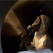 Nakładanie wykładziny metodą natryskową Nakładanie wykładziny metodą natryskową