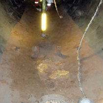 Znaczne uszkodzenia korozyjne zbiornika procesowego Znaczne uszkodzenia korozyjne zbiornika procesowego