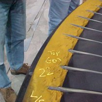 Uszkodzona pod wpływem erozji niskociśnieniowa turbina parowa Uszkodzona pod wpływem erozji niskociśnieniowa turbina parowa