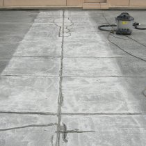 Spękany beton Spękany beton