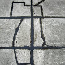 Spękana powierzchnia naprawiona z użyciem materiału Belzona 2221 (MP Fluid Elastomer) Spękana powierzchnia naprawiona z użyciem materiału Belzona 2221 (MP Fluid Elastomer)