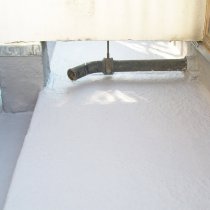 Dach zabezpieczony bezspoinową warstwą materiału Belzona 3111 (Flexible Membrane) Dach zabezpieczony bezspoinową warstwą materiału Belzona 3111 (Flexible Membrane)