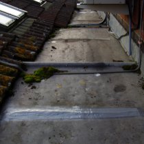 Materiał Belzona 3121 (MR7) zastosowany do uszczelnienia pęknięć poszycia ołowianego i natychmiastowej eliminacji przecieków Materiał Belzona 3121 (MR7) zastosowany do uszczelnienia pęknięć poszycia ołowianego i natychmiastowej eliminacji przecieków