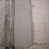 Grubopowłokowy materiał Belzona 4141 (Magma-Build) zastosowany na powierzchni pionowej Grubopowłokowy materiał Belzona 4141 (Magma-Build) zastosowany na powierzchni pionowej