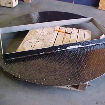 Blacha zabezpieczona materiałem Belzona 4341 (Magma CR4) doskonale chroniącym przed gorącymi kwasami Blacha zabezpieczona materiałem Belzona 4341 (Magma CR4) doskonale chroniącym przed gorącymi kwasami