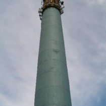 Komin zabezpieczony przed uszkodzeniami z użyciem materiału Belzona 5151 (Hi-Build Cladding) Komin zabezpieczony przed uszkodzeniami z użyciem materiału Belzona 5151 (Hi-Build Cladding)