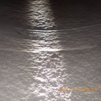 Zbliżenie powierzchni z wżerami Zbliżenie powierzchni z wżerami