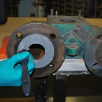 Nanoszenie na powierzchnię płynnego materiału Belzona 1111 (Super Metal) Nanoszenie na powierzchnię płynnego materiału Belzona 1111 (Super Metal)