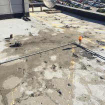 Uszkodzone lądowisko helikopterów