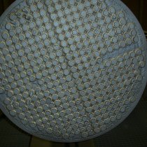 Wypiaskowana powierzchnia dna sitowego ze znacznymi uszkodzeniami korozyjnymi