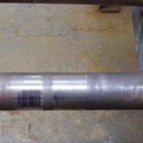 Dobrze widoczne uszkodzenia wału