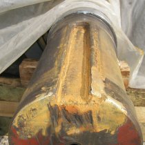 Uszkodzony wał z nadmiernym luzem prowadnicy suwliwej