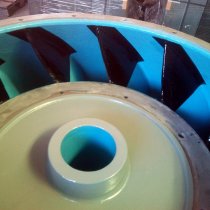 Naprawione łopaty pompy — krawędzie zabezpieczone produktem Belzona 2141