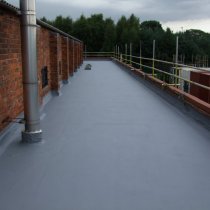 Zabezpieczenie dachu przed przeciekami z użyciem materiału Belzona 3111 (Flexible Membrane)