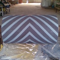 System przeciwpoślizgowy zastosowany w celu eliminacji poślizgów zabezpieczony przed ścieraniem i korozją