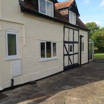 Ściany budynku zabezpieczone przed przenikaniem wody z użyciem materiału Belzona 5151 (Hi-Build Cladding)